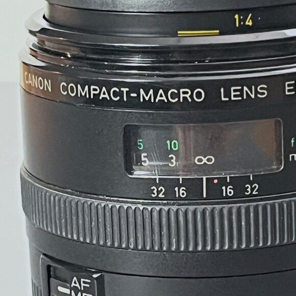 Canon EF 50mm f/2.5 Compact Macro Lens - Picture 2 of 10